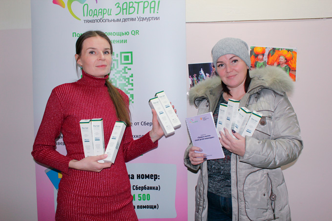 Мама Ксюши Тотоевой