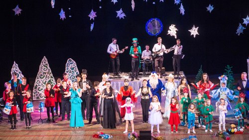 Бродвей до мюзикла доведет