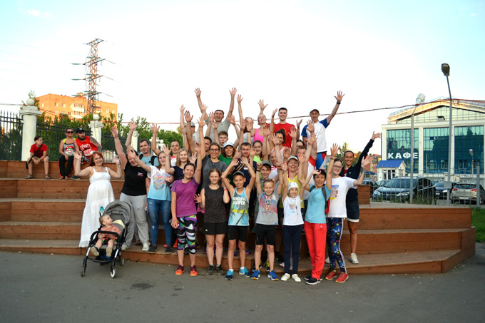 Пробеги и помоги вместе с #БежимсКузей!