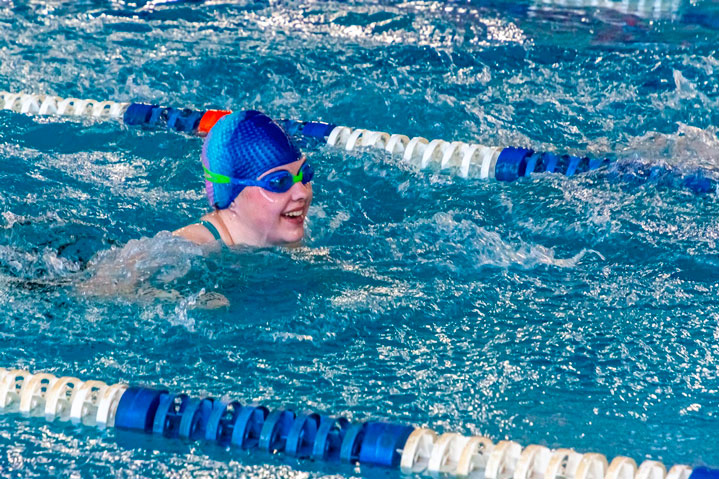 Почему важно поддерживать программы реабилитационного плавания.