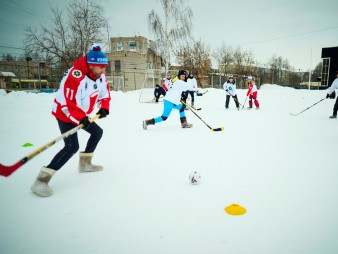Итоги: хоккей на валенках с Кузей